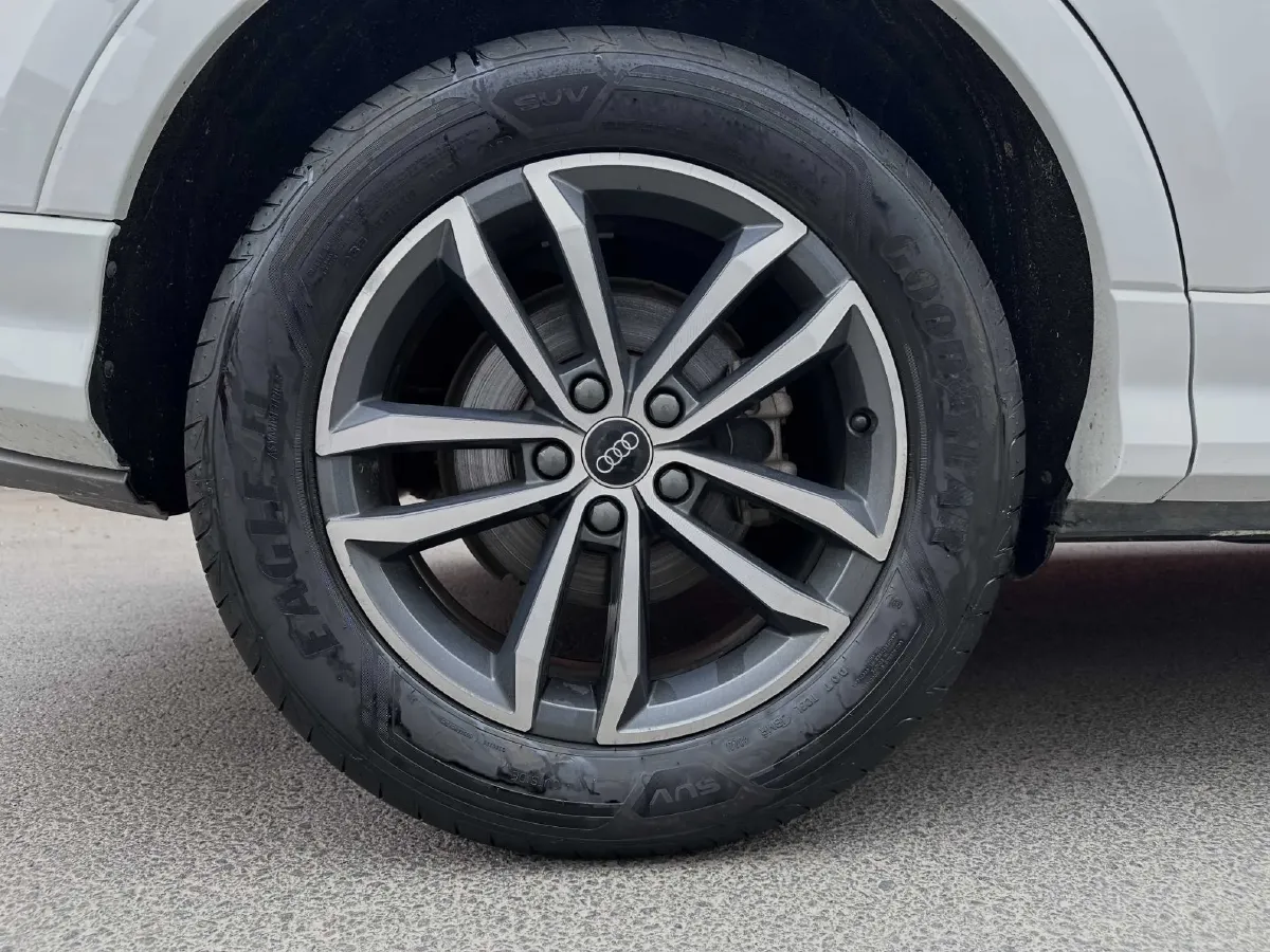 2023 Audi Q3 1.4T 150HP L4 7DCT,autocango,china used car exporter,china ev exporter,chinese used car exporter,chinese used ev exporter