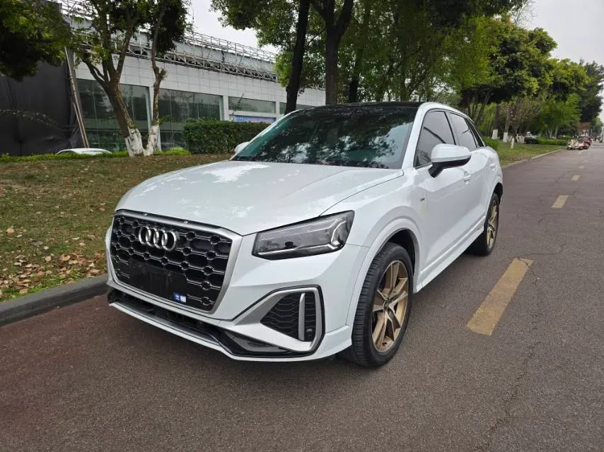 2023 Audi Q2L 1.5T 160HP L4 7DCT,autocango,china used car exporter,china ev exporter,chinese used car exporter,chinese used ev exporter