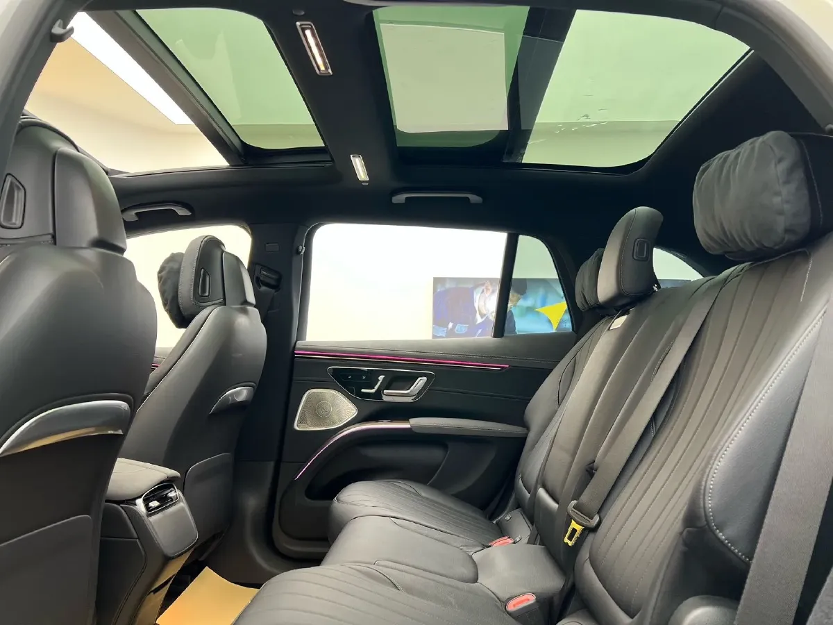 2023 Mercedes-Benz EQS SUV BEV 111.8KWH,autocango,china used car exporter,china ev exporter,chinese used car exporter,chinese used ev exporter