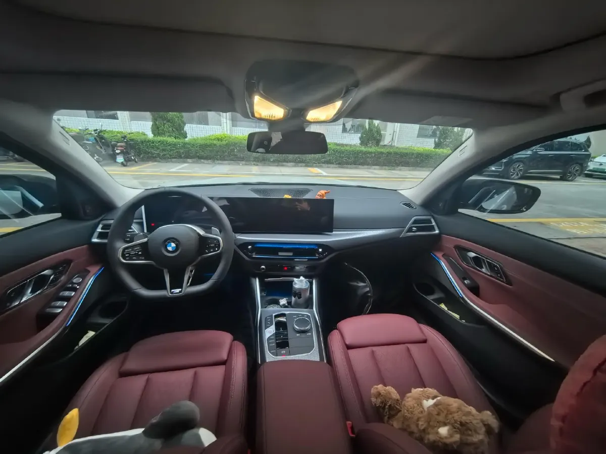 2025 BMW 3 Series 2.0T 245HP L4 8AT,autocango,china used car exporter,china ev exporter,chinese used car exporter,chinese used ev exporter