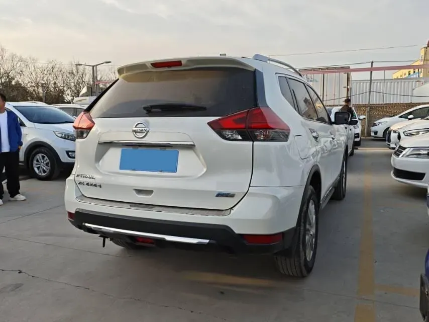 2021 Nissan X-Trail 2.0L 151HP L4 CVT,autocango,china used car exporter,china ev exporter,chinese used car exporter,chinese used ev exporter