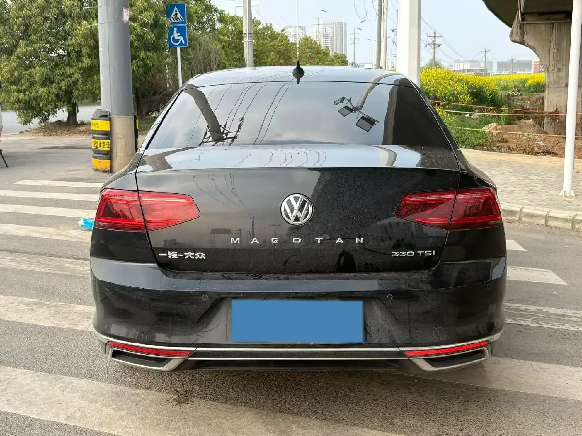 2020 Volkswagen Magotan 2.0T 186HP L4 7DCT,autocango,china used car exporter,china ev exporter,chinese used car exporter,chinese used ev exporter