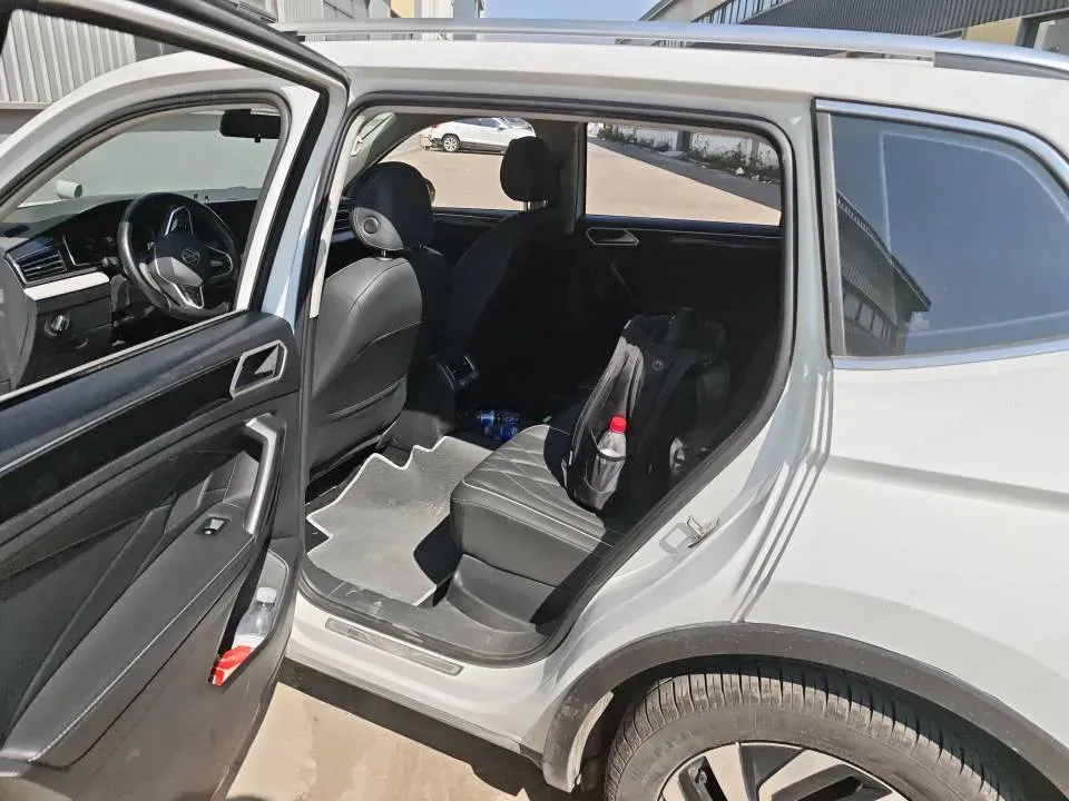 2023 Volkswagen Tiguan L 1.5T 160HP L4 7DCT,autocango,china used car exporter,china ev exporter,chinese used car exporter,chinese used ev exporter