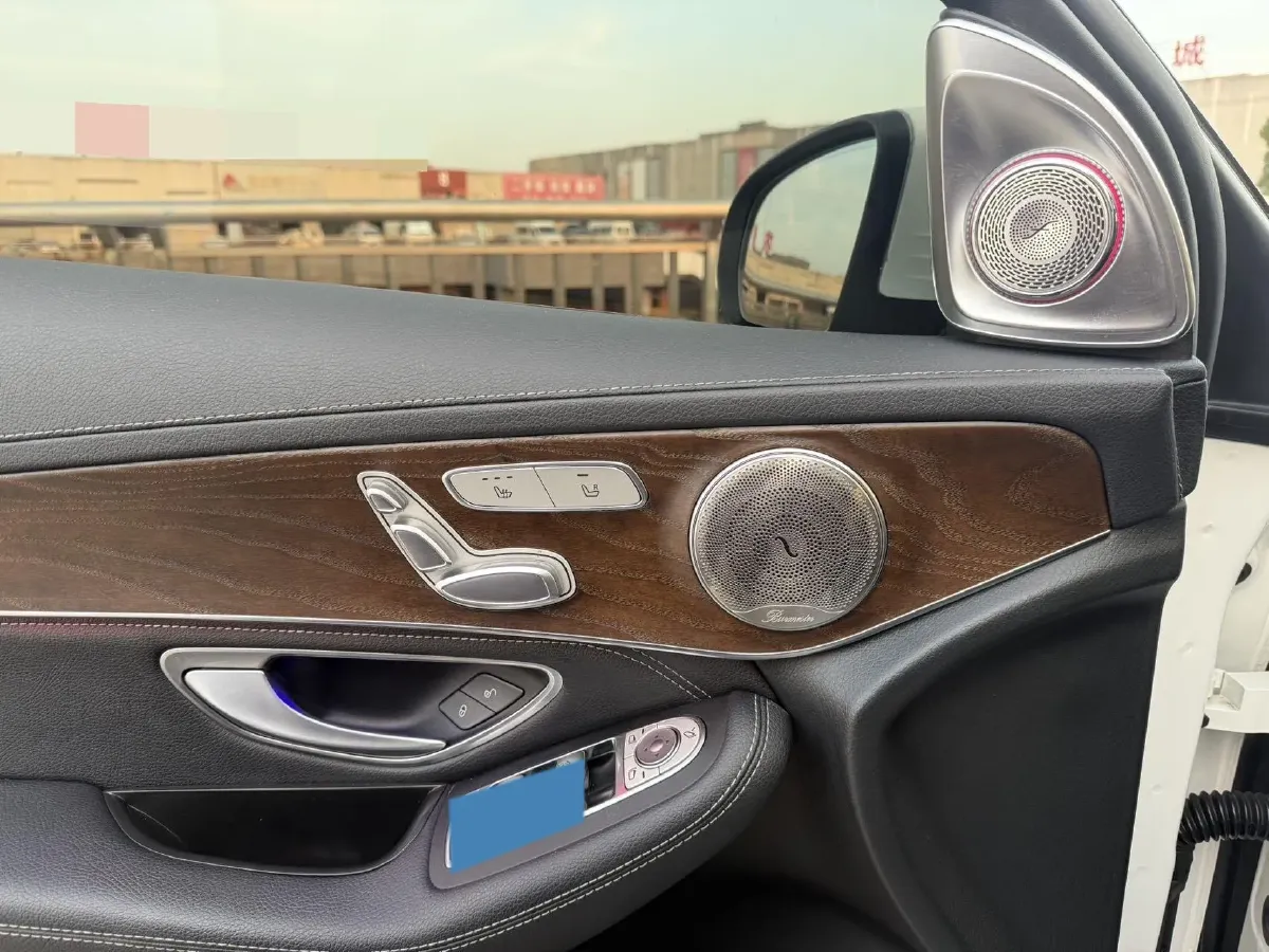 2020 Mercedes-Benz GLC Class 2.0T 197HP L4 9AT,autocango,china used car exporter,china ev exporter,chinese used car exporter,chinese used ev exporter