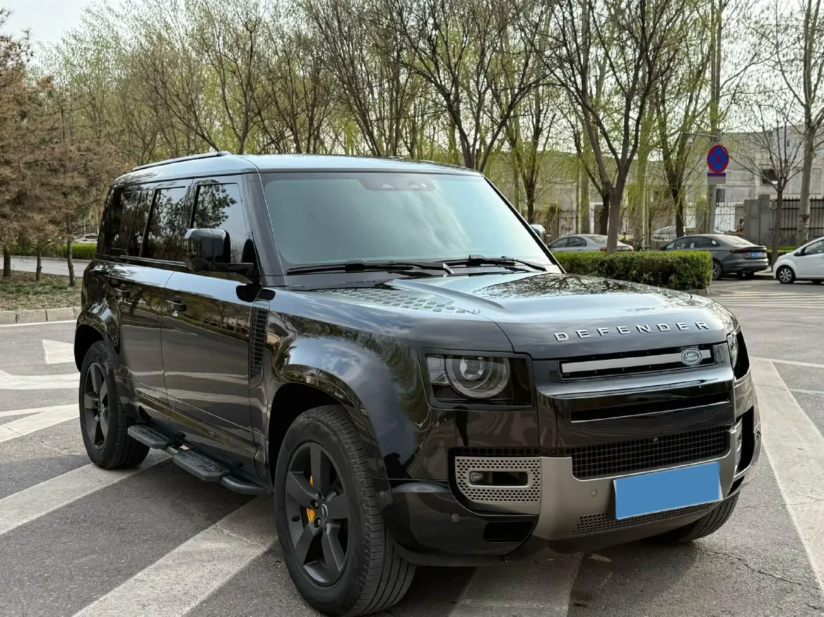 2024 Land Rover Defender 3.0T 400HP L6 8AT,autocango,china used car exporter,china ev exporter,chinese used car exporter,chinese used ev exporter