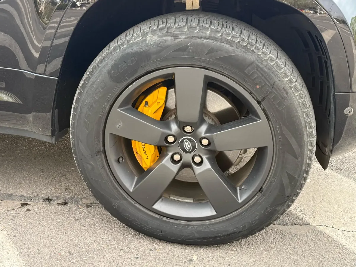 2024 Land Rover Defender 3.0T 400HP L6 8AT,autocango,china used car exporter,china ev exporter,chinese used car exporter,chinese used ev exporter