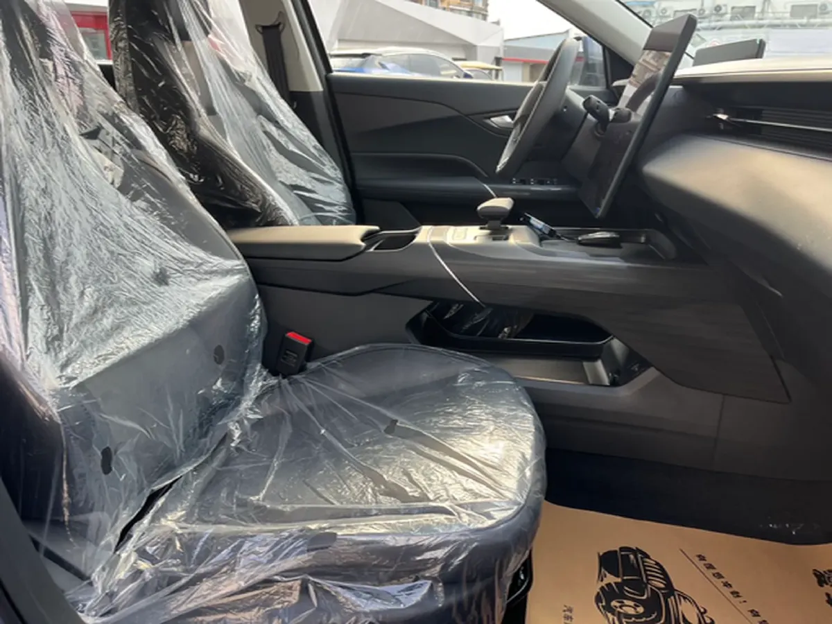 2025 ChangAn Eado 1.5T 192HP L4 7DCT,autocango,china used car exporter,china ev exporter,chinese used car exporter,chinese used ev exporter