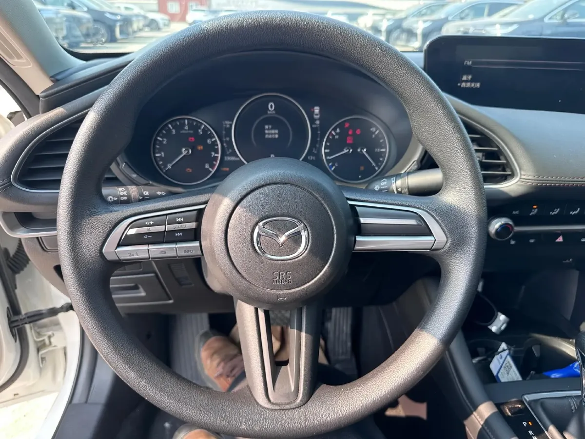 2021 Mazda 3 Axela 1.5L 117HP L4 6AT,autocango,china used car exporter,china ev exporter,chinese used car exporter,chinese used ev exporter