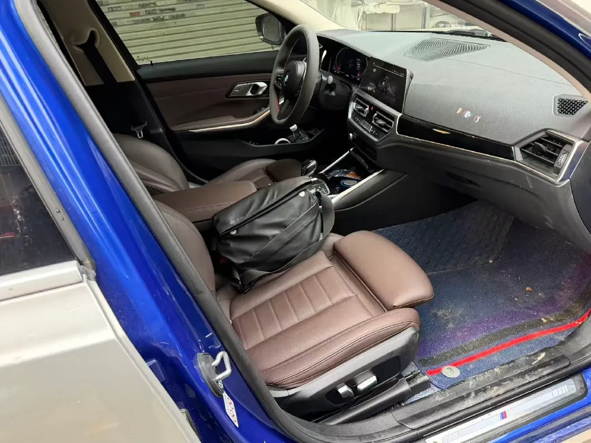 2021 BMW 3 Series 2.0T 156HP L4 8AT,autocango,china used car exporter,china ev exporter,chinese used car exporter,chinese used ev exporter