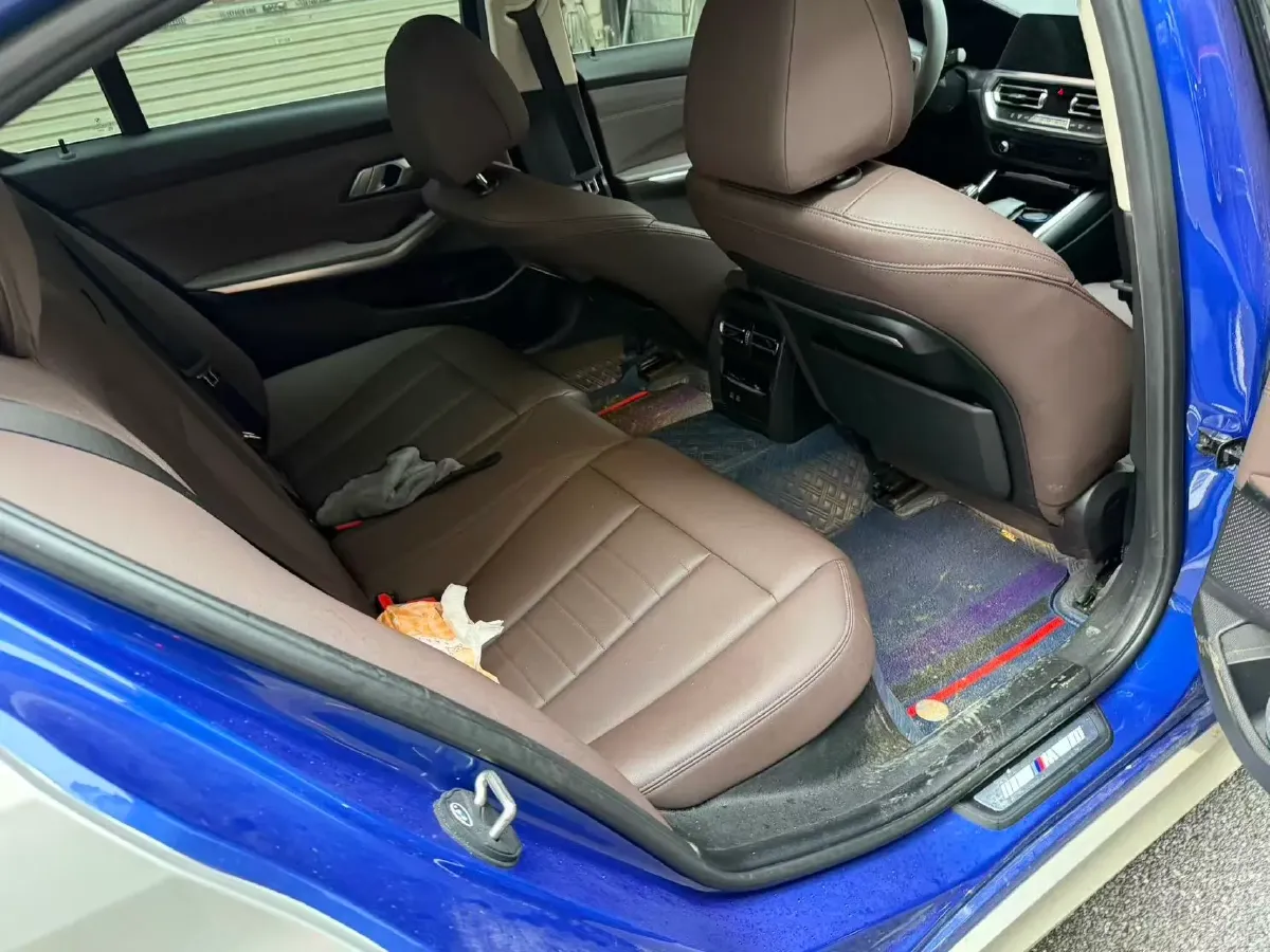 2021 BMW 3 Series 2.0T 156HP L4 8AT,autocango,china used car exporter,china ev exporter,chinese used car exporter,chinese used ev exporter