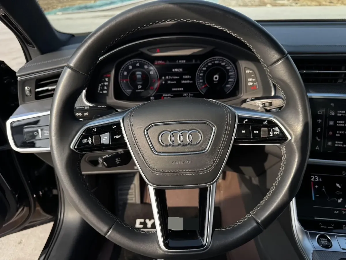 2024 Audi A6L 2.0T 245HP L4 7DCT,autocango,china used car exporter,china ev exporter,chinese used car exporter,chinese used ev exporter