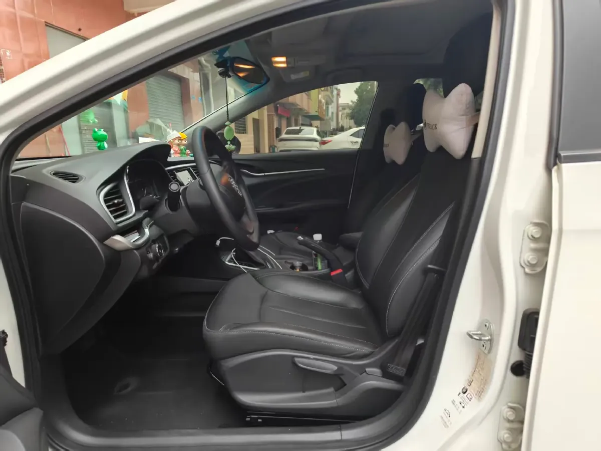 2021 Buick Excelle 1.3T 163HP L3 6AT,autocango,china used car exporter,china ev exporter,chinese used car exporter,chinese used ev exporter