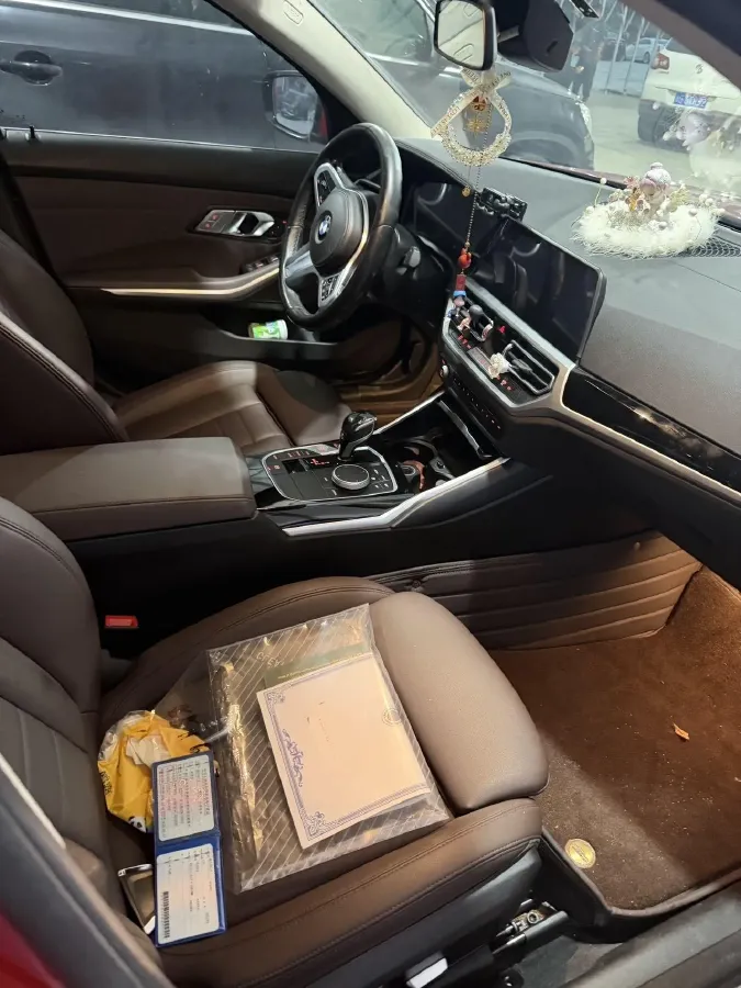 2020 BMW 3 Series 2.0T 156HP L4 8AT,autocango,china used car exporter,china ev exporter,chinese used car exporter,chinese used ev exporter