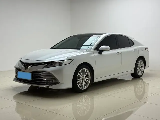 2019 Toyota Camry 2.5L 209HP L4 8AT,autocango,china used car exporter,china ev exporter,chinese used car exporter,chinese used ev exporter