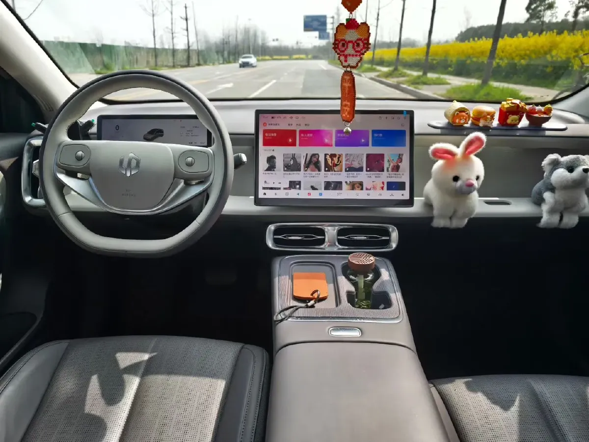 2025 BaoJun YepPlus BEV 41.9KWH,autocango,china used car exporter,china ev exporter,chinese used car exporter,chinese used ev exporter