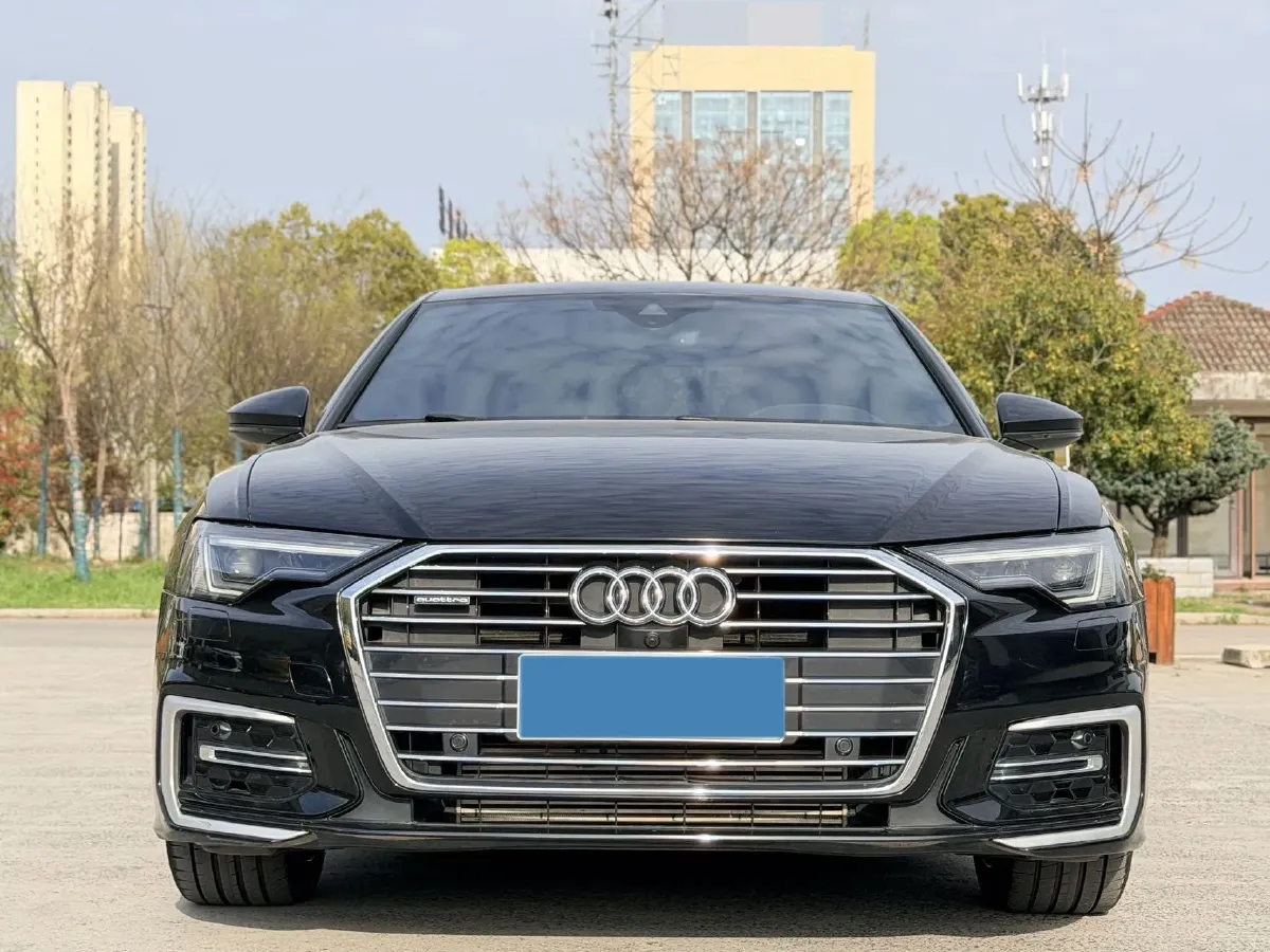 2021 Audi A6L 2.0T 224HP L4 7DCT,autocango,china used car exporter,china ev exporter,chinese used car exporter,chinese used ev exporter