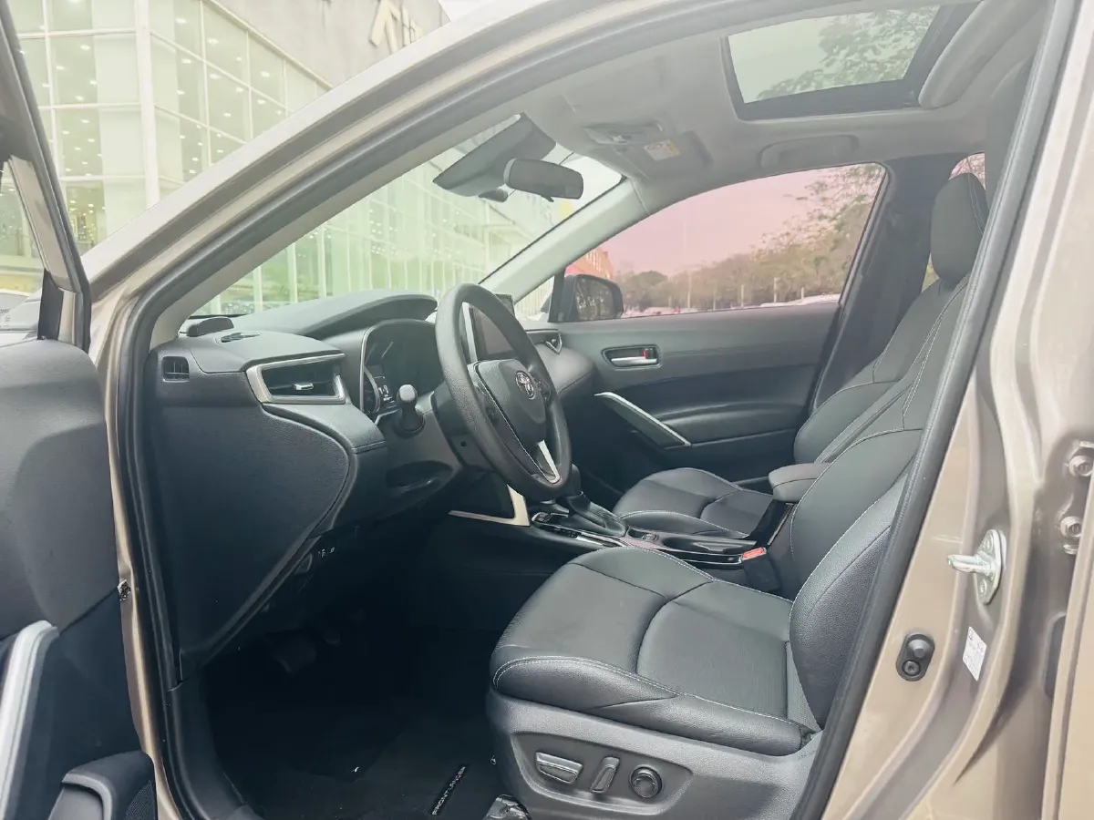 2022 Toyota Frontlander 2.0L 171HP L4 CVT,autocango,china used car exporter,china ev exporter,chinese used car exporter,chinese used ev exporter