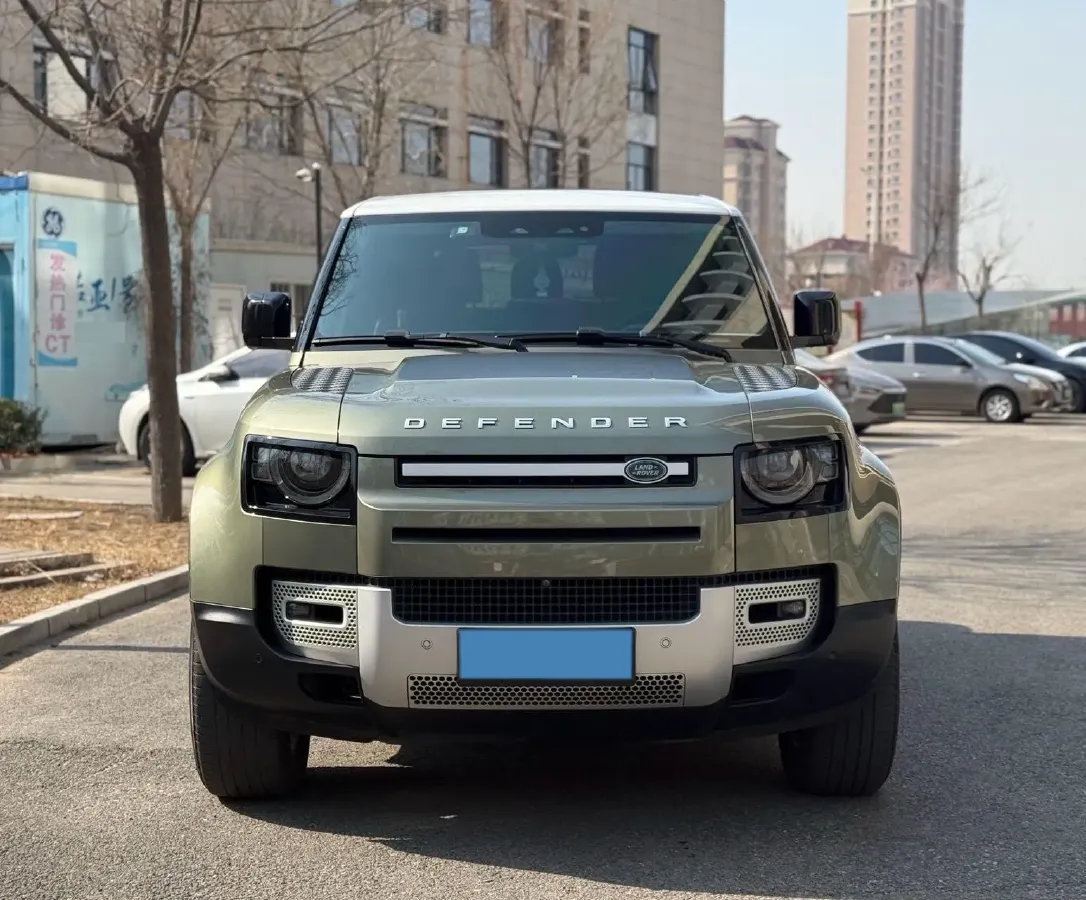 2021 Land Rover Defender 3.0T 400HP L6 8AT,autocango,china used car exporter,china ev exporter,chinese used car exporter,chinese used ev exporter