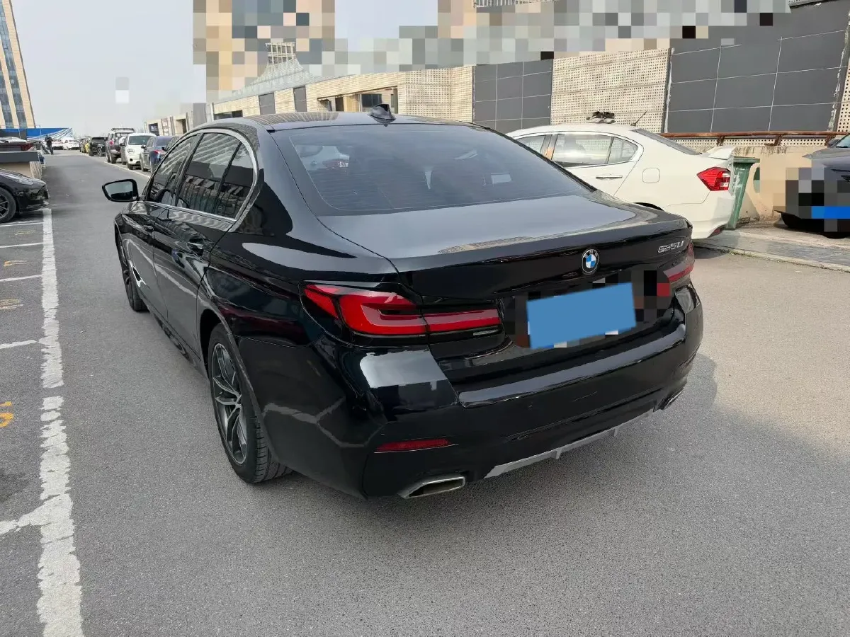 2022 BMW 5 Series 2.0T 184HP L4 8AT,autocango,china used car exporter,china ev exporter,chinese used car exporter,chinese used ev exporter