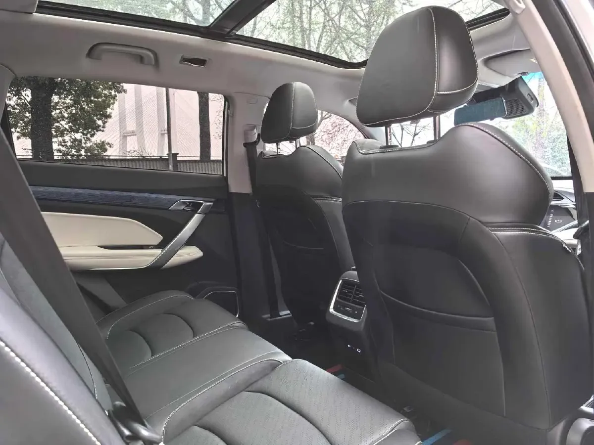 2022 Geely Azkarra 1.8T 184HP L4 7DCT,autocango,china used car exporter,china ev exporter,chinese used car exporter,chinese used ev exporter