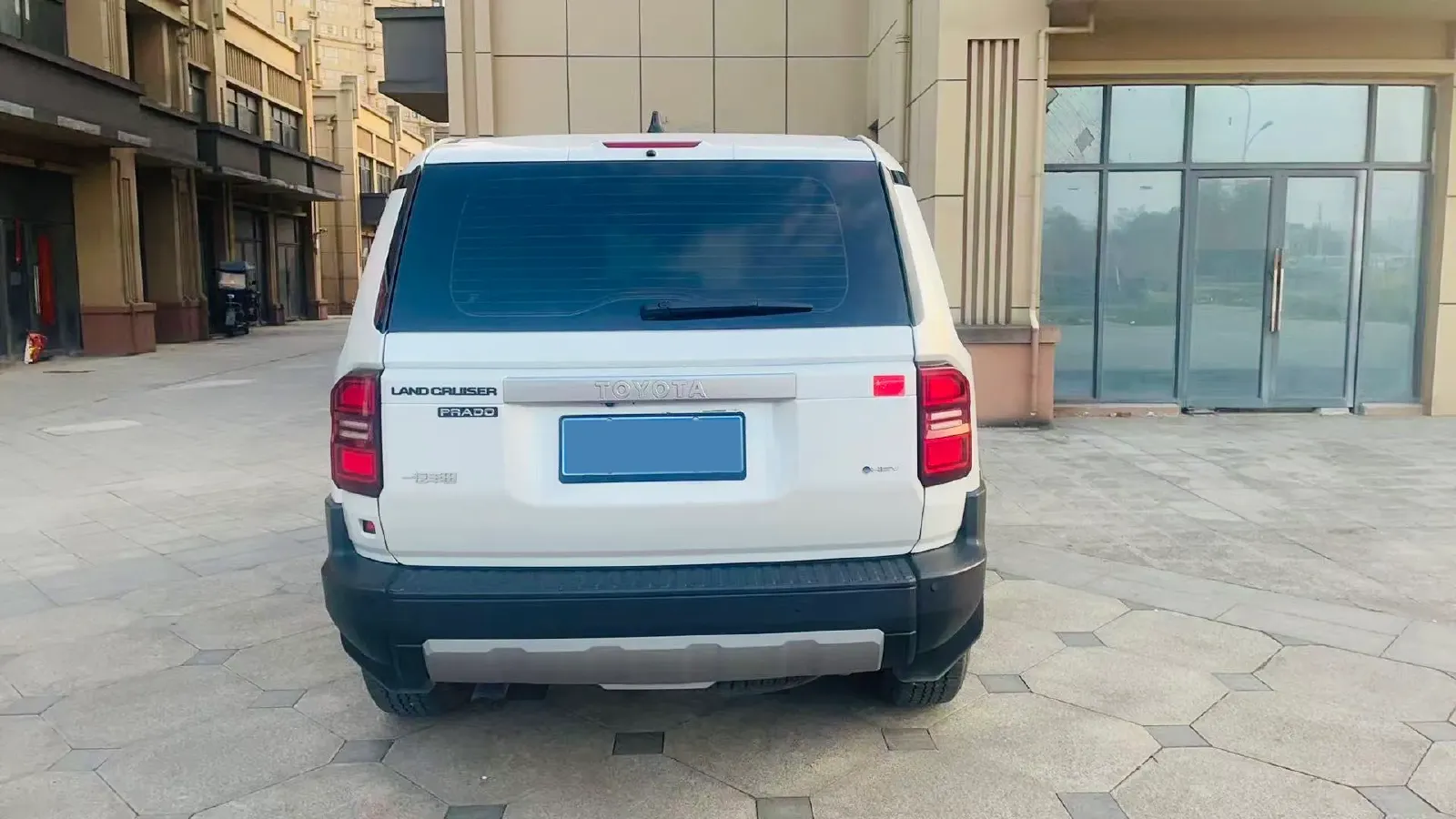 2024 Toyota Land Cruiser Prado 2.4T 282HP L4 8AT Hybrid,autocango,china used car exporter,china ev exporter,chinese used car exporter,chinese used ev exporter