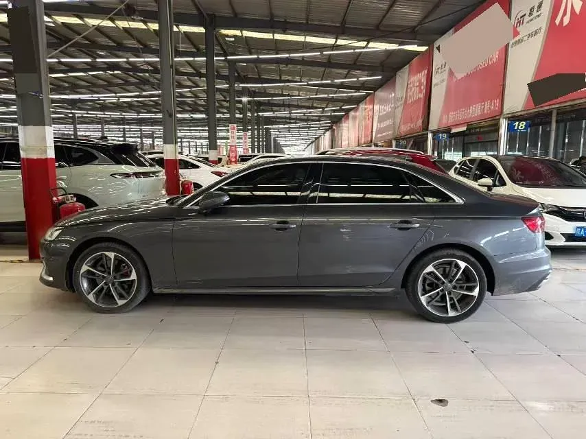 2020 Audi A4L 2.0T 190HP L4 7DCT,autocango,china used car exporter,china ev exporter,chinese used car exporter,chinese used ev exporter