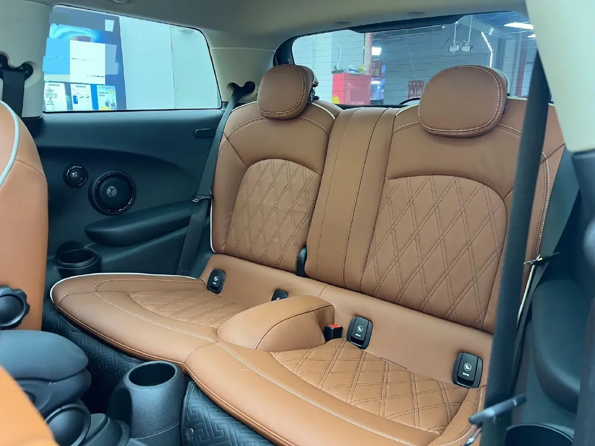 2023 MINI MINI 2.0T 192HP L4 7DCT,autocango,china used car exporter,china ev exporter,chinese used car exporter,chinese used ev exporter