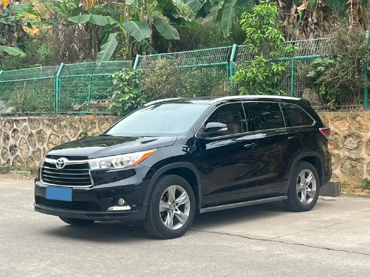 2017 Toyota Highlander 2.0T 220HP L4 6AT,autocango,china used car exporter,china ev exporter,chinese used car exporter,chinese used ev exporter