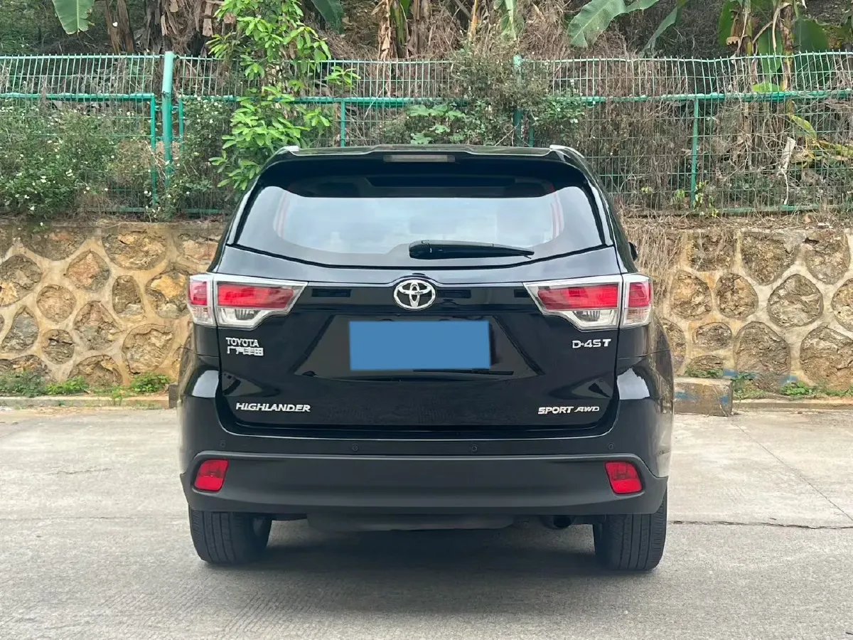 2017 Toyota Highlander 2.0T 220HP L4 6AT,autocango,china used car exporter,china ev exporter,chinese used car exporter,chinese used ev exporter