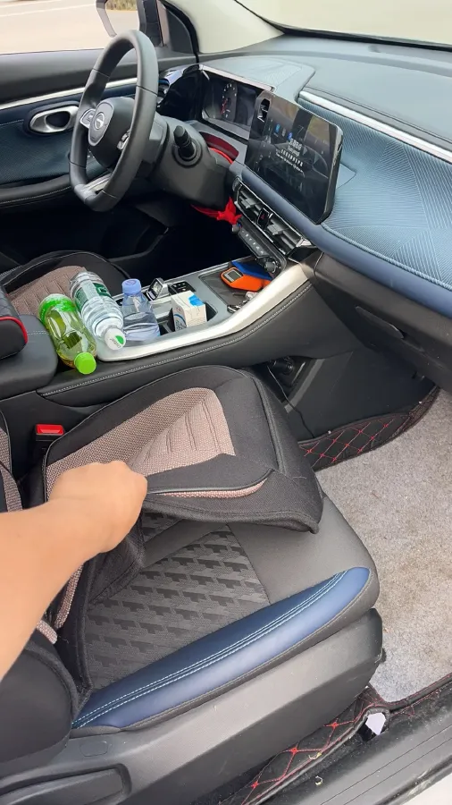 2023 GAC Trumpchi GS3 1.5T 177HP L4 7DCT,autocango,china used car exporter,china ev exporter,chinese used car exporter,chinese used ev exporter