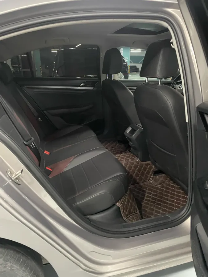 2019 Roewe RX5 MAX 1.5T 173HP L4 6AT,autocango,china used car exporter,china ev exporter,chinese used car exporter,chinese used ev exporter