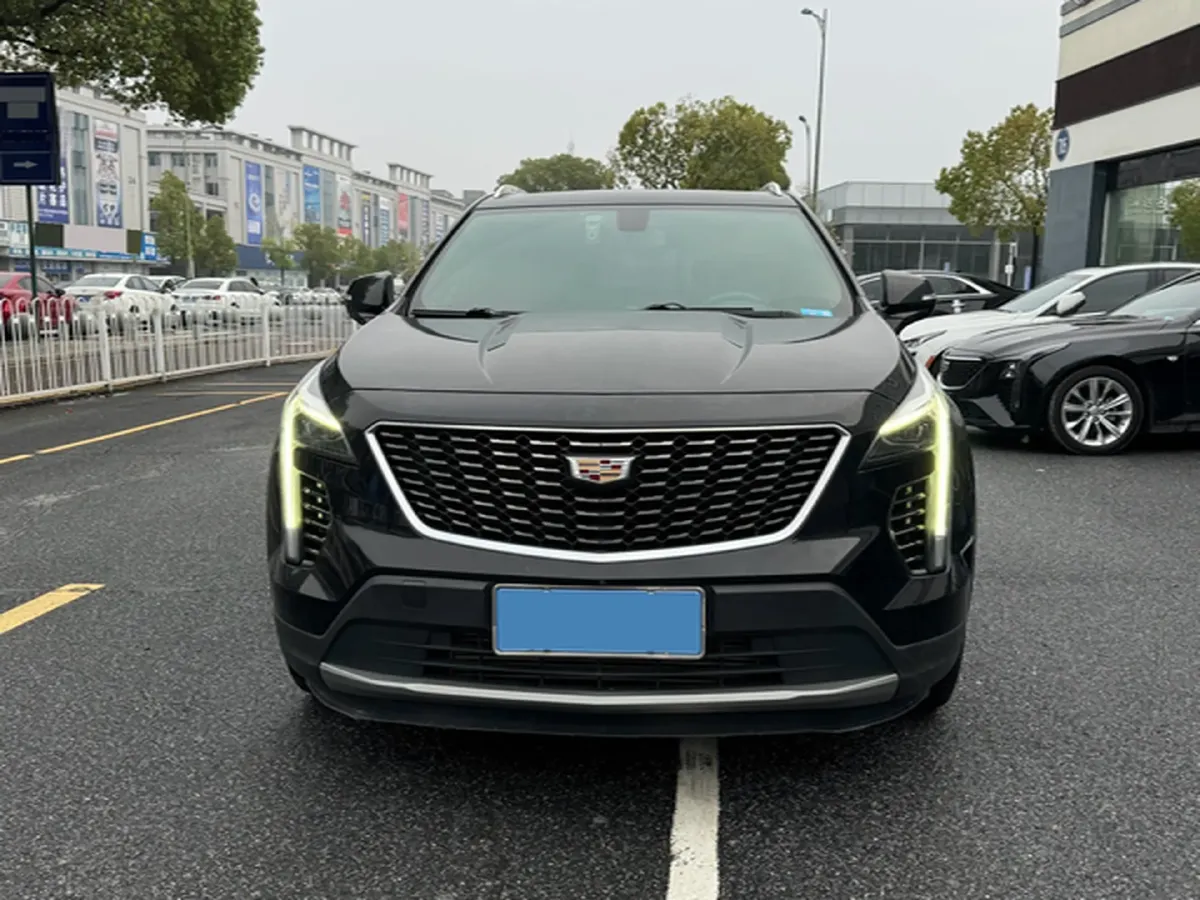 2021 Cadillac XT4 2.0T 237HP L4 9AT,autocango,china used car exporter,china ev exporter,chinese used car exporter,chinese used ev exporter