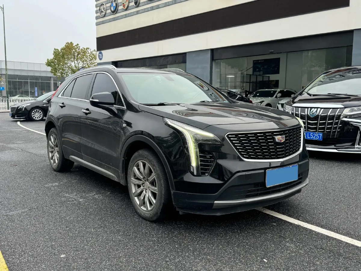 2021 Cadillac XT4 2.0T 237HP L4 9AT,autocango,china used car exporter,china ev exporter,chinese used car exporter,chinese used ev exporter