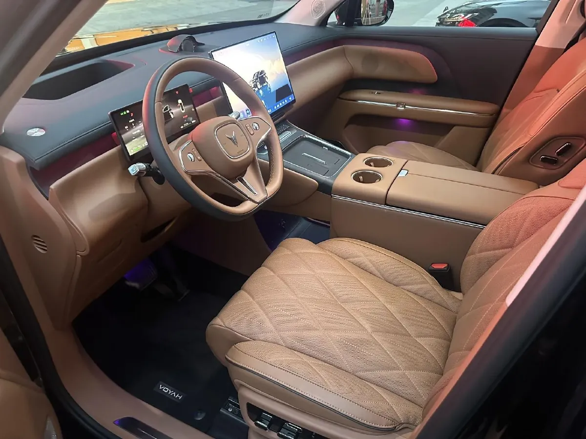 2026 Voyah 9L 1.5T 150HP L4 PHEV,autocango,china used car exporter,china ev exporter,chinese used car exporter,chinese used ev exporter