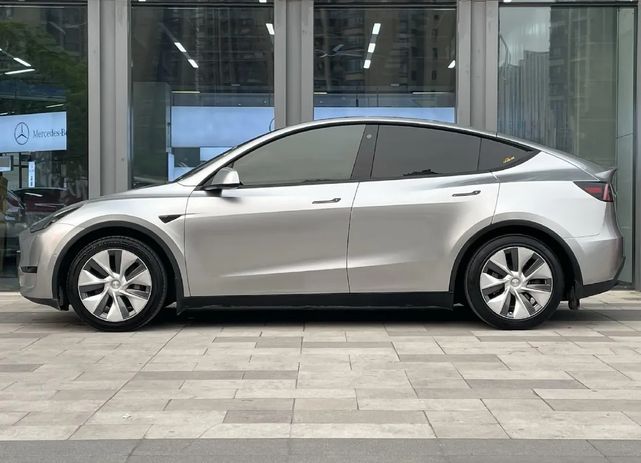 2022 Tesla Model Y BEV 60KWH,autocango,china used car exporter,china ev exporter,chinese used car exporter,chinese used ev exporter