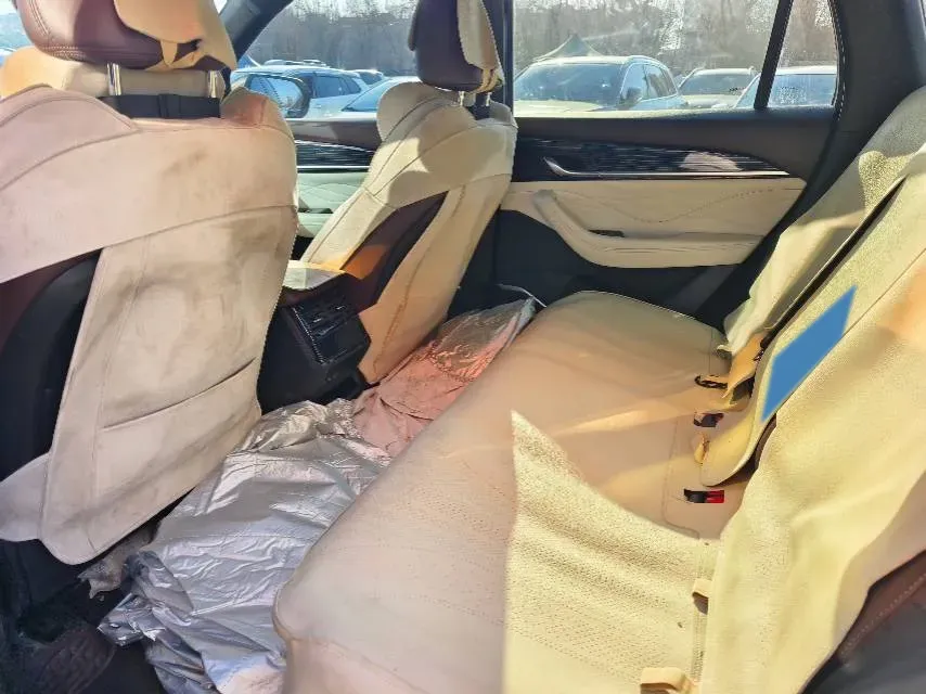 2021 Geely Monjaro 2.0T 218HP L4 7DCT,autocango,china used car exporter,china ev exporter,chinese used car exporter,chinese used ev exporter