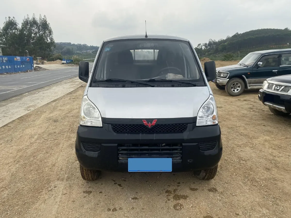 2019 WuLing RongGuang Mini Truck 1.5L 107HP L4 5MT,autocango,china used car exporter,china ev exporter,chinese used car exporter,chinese used ev exporter