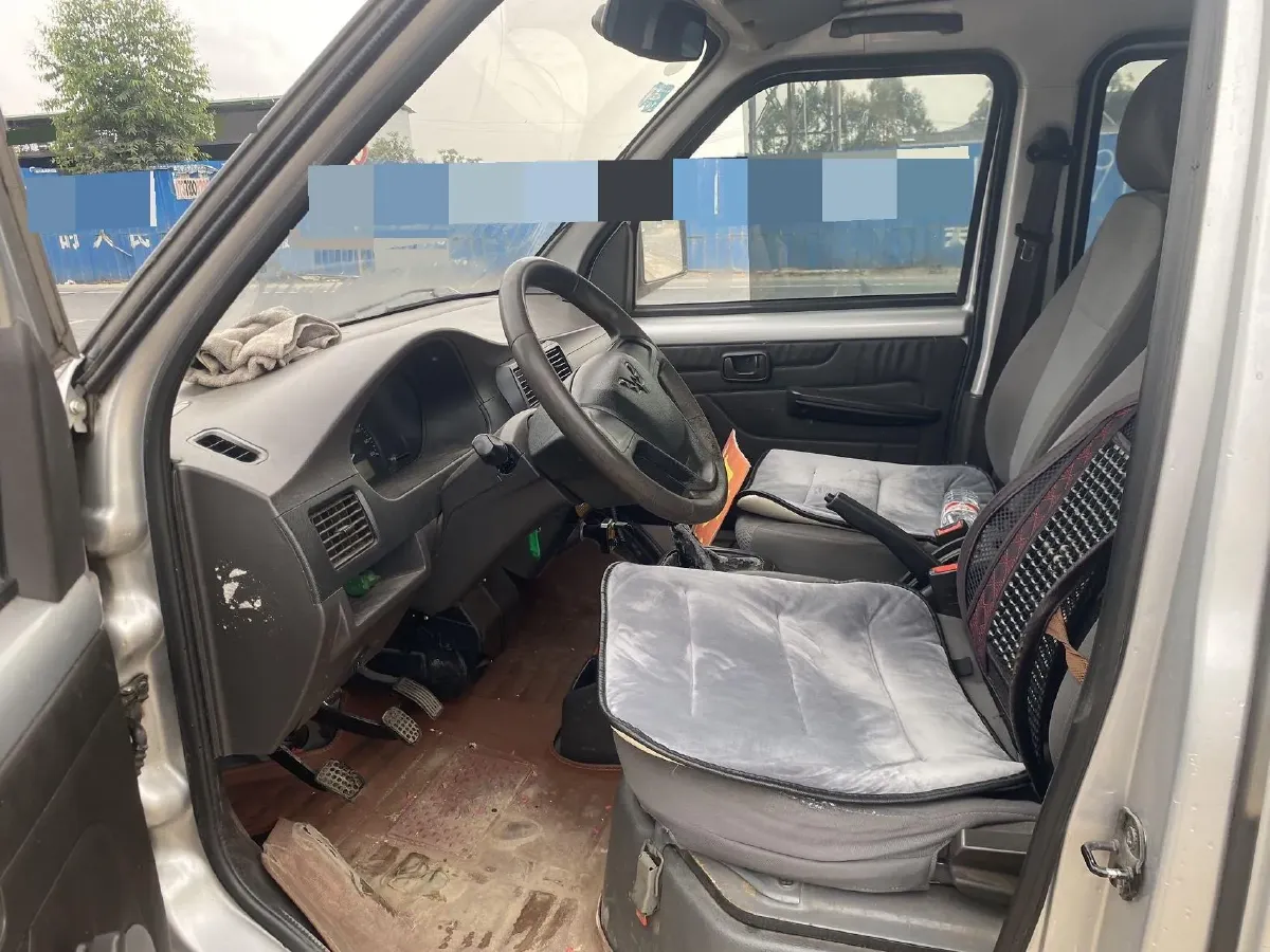 2019 WuLing RongGuang Mini Truck 1.5L 107HP L4 5MT,autocango,china used car exporter,china ev exporter,chinese used car exporter,chinese used ev exporter