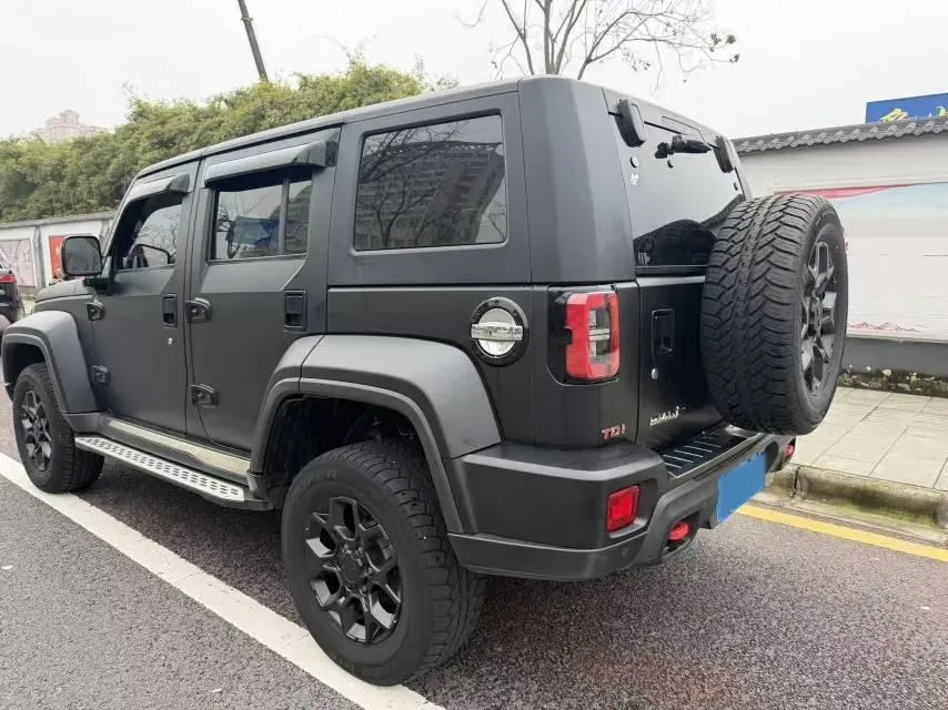 2021 Beijing BJ40 2.0T 163HP L4 8AT,autocango,china used car exporter,china ev exporter,chinese used car exporter,chinese used ev exporter