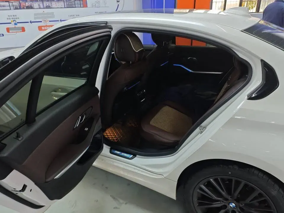 2020 BMW 3 Series 2.0T 184HP L4 8AT,autocango,china used car exporter,china ev exporter,chinese used car exporter,chinese used ev exporter