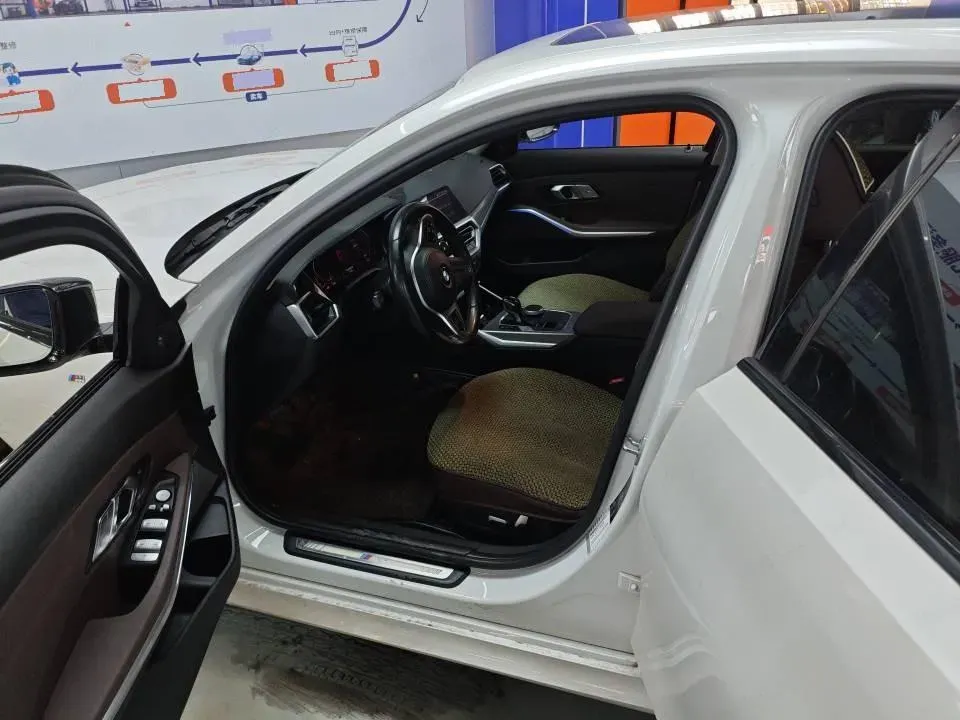 2020 BMW 3 Series 2.0T 184HP L4 8AT,autocango,china used car exporter,china ev exporter,chinese used car exporter,chinese used ev exporter