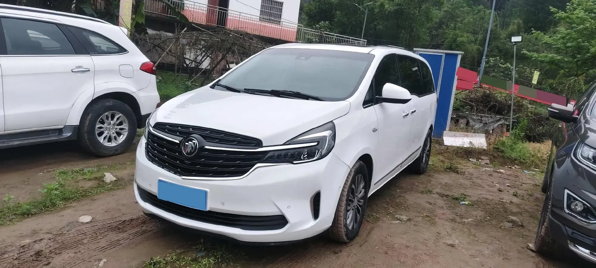 2022 Buick GL8 2.0T 237HP L4 9AT,autocango,china used car exporter,china ev exporter,chinese used car exporter,chinese used ev exporter