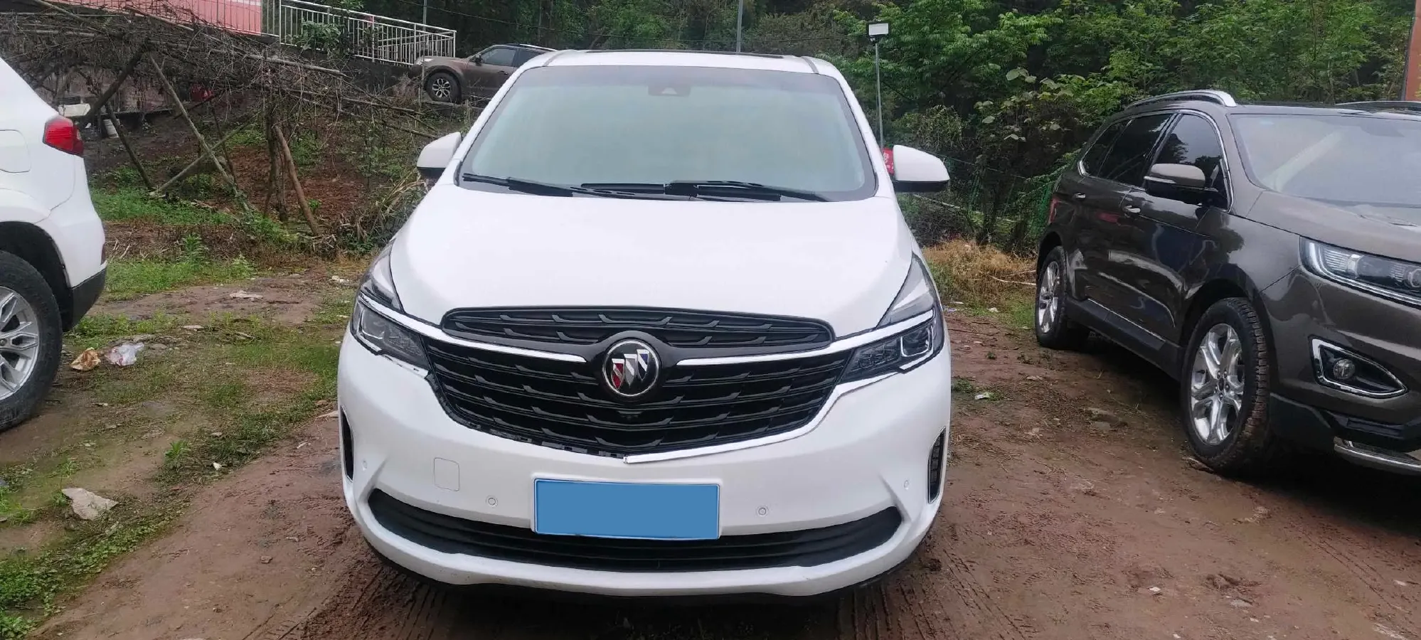 2022 Buick GL8 2.0T 237HP L4 9AT,autocango,china used car exporter,china ev exporter,chinese used car exporter,chinese used ev exporter