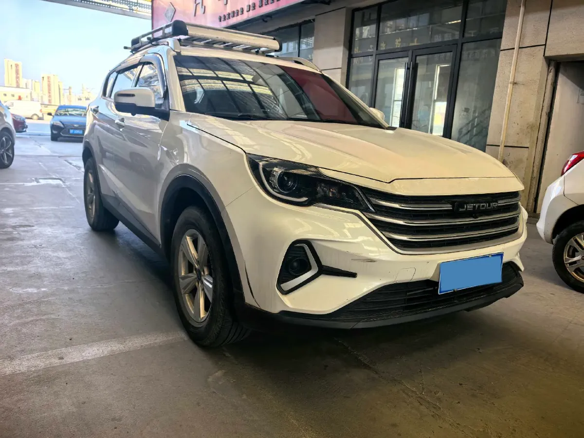 2022 Jetour X70M 1.5T 156HP L4 6MT,autocango,china used car exporter,china ev exporter,chinese used car exporter,chinese used ev exporter