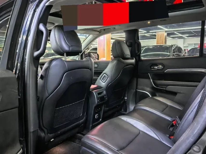 2018 Jeep Grand Commander 2.0T 265HP L4 9AT,autocango,china used car exporter,china ev exporter,chinese used car exporter,chinese used ev exporter