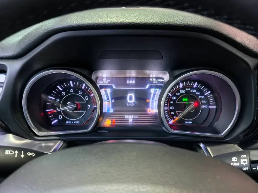 2018 Jeep Grand Commander 2.0T 265HP L4 9AT,autocango,china used car exporter,china ev exporter,chinese used car exporter,chinese used ev exporter