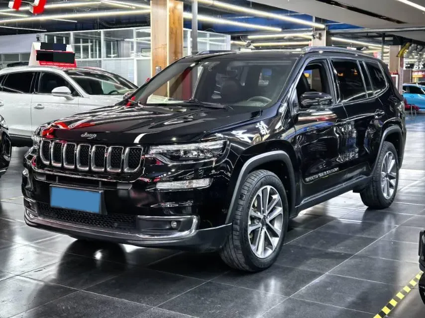 2018 Jeep Grand Commander 2.0T 265HP L4 9AT,autocango,china used car exporter,china ev exporter,chinese used car exporter,chinese used ev exporter