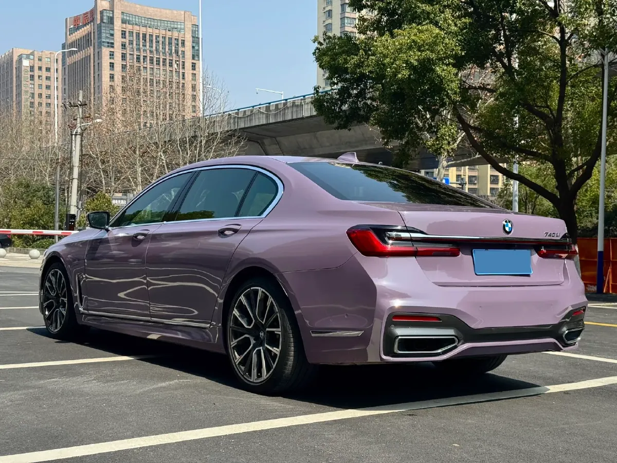 2021 BMW 7 Series 3.0T 340HP L6 8AT,autocango,china used car exporter,china ev exporter,chinese used car exporter,chinese used ev exporter
