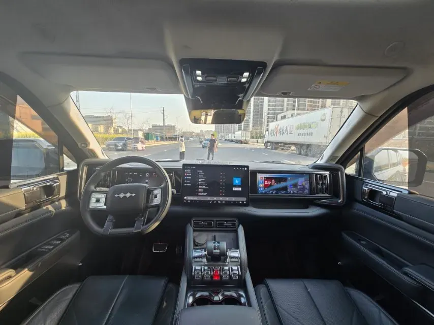 2025 FangChengBao Bao 5 1.5T 194HP L4 E-CVT PHEV,autocango,china used car exporter,china ev exporter,chinese used car exporter,chinese used ev exporter