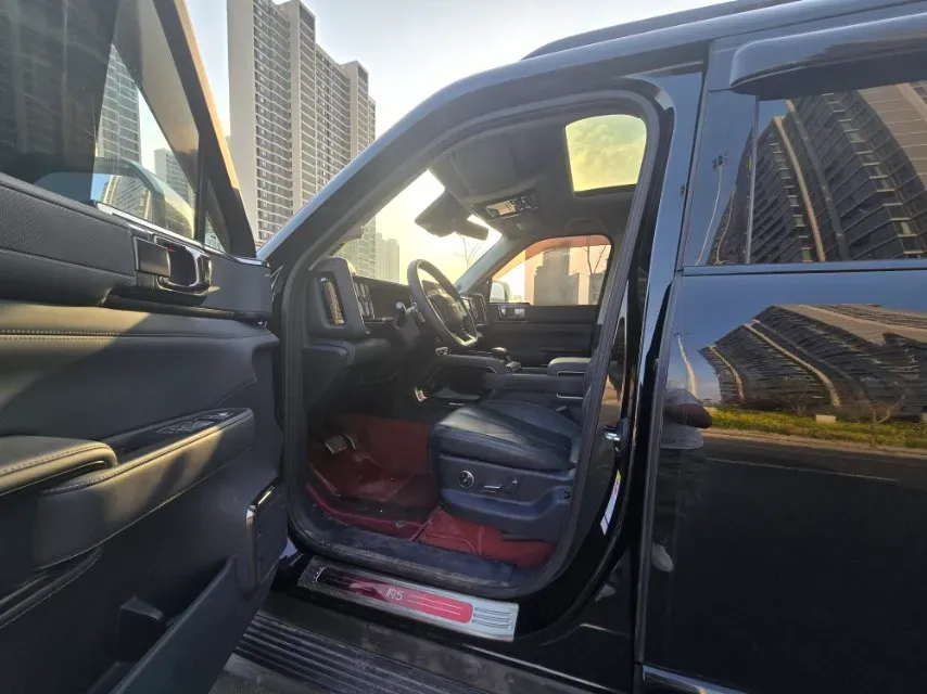 2025 FangChengBao Bao 5 1.5T 194HP L4 E-CVT PHEV,autocango,china used car exporter,china ev exporter,chinese used car exporter,chinese used ev exporter